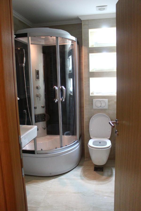 Exceptional Accommodation Cacak Luaran gambar