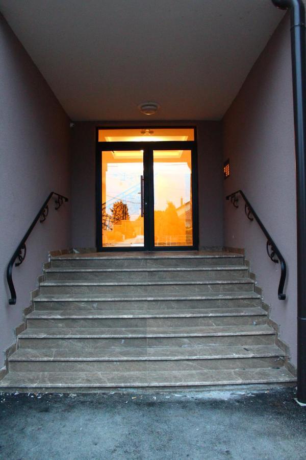Exceptional Accommodation Cacak Luaran gambar