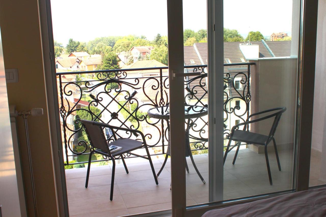 Exceptional Accommodation Cacak Luaran gambar